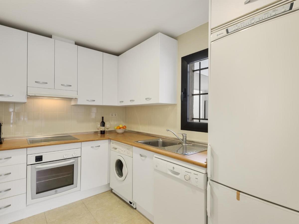 Apartamento De 2 Dormitorios En Playas Del Duque Marbella Exteriér fotografie