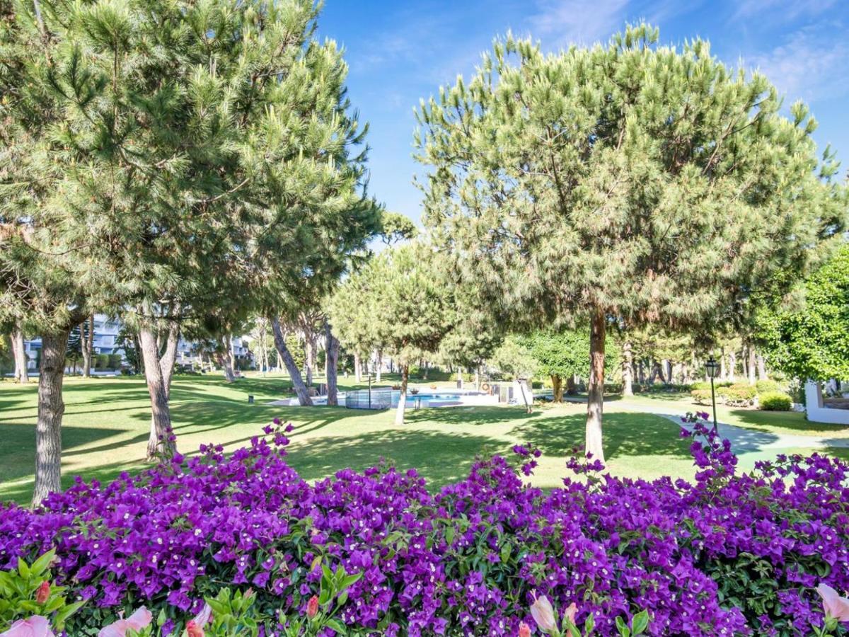 Apartamento De 2 Dormitorios En Playas Del Duque Marbella Exteriér fotografie