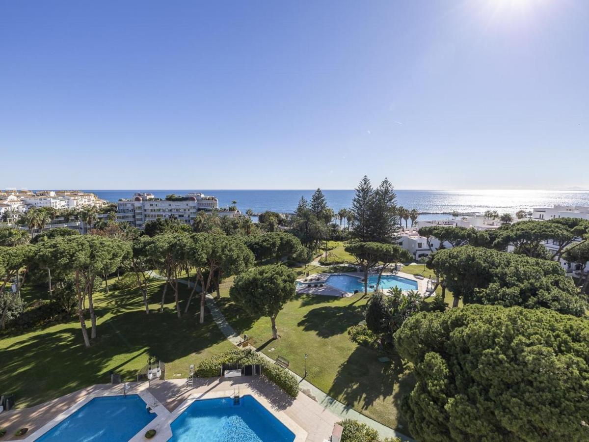 Apartamento De 2 Dormitorios En Playas Del Duque Marbella Exteriér fotografie