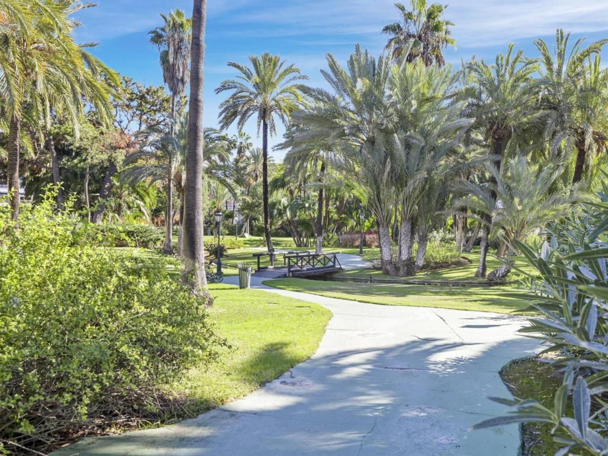 Apartamento De 2 Dormitorios En Playas Del Duque Marbella Exteriér fotografie