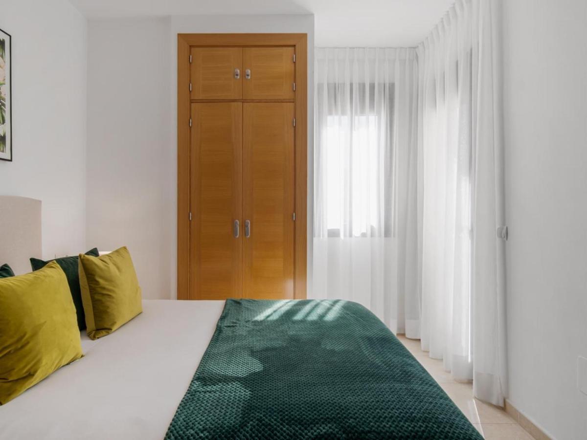 Apartamento De 2 Dormitorios En Playas Del Duque Marbella Exteriér fotografie